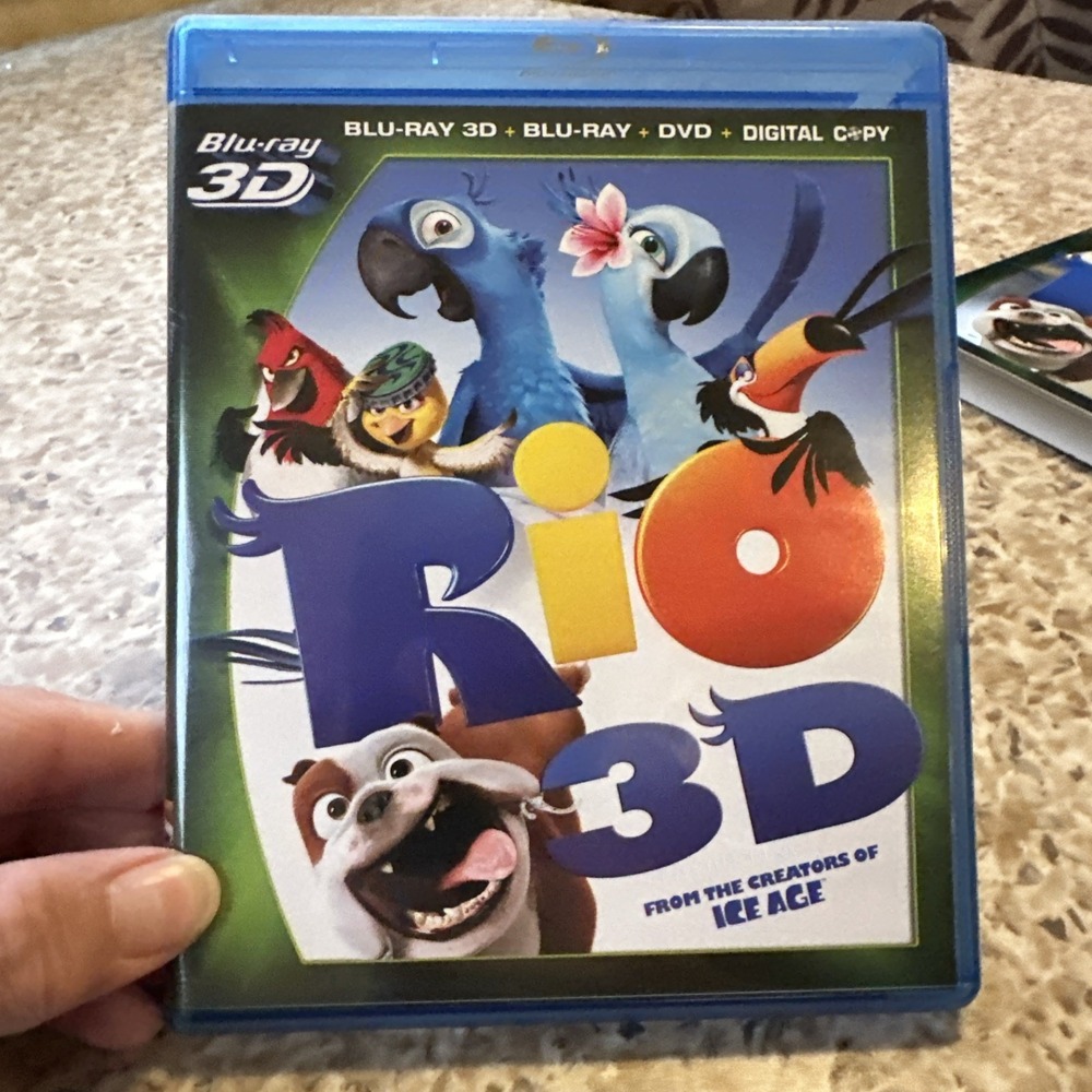 Rio 3D Blu-ray Blu-ray DVD 2011 4 Discs